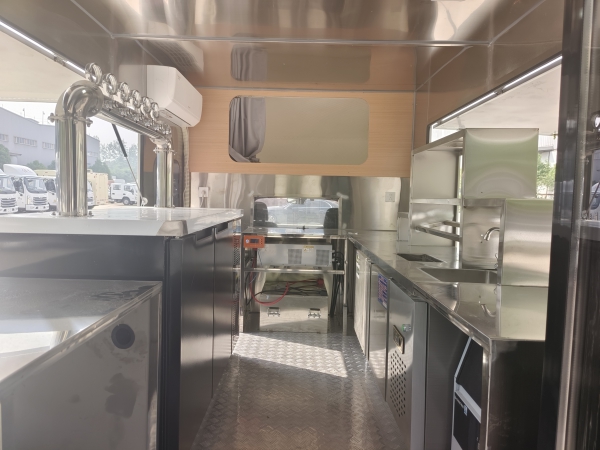 以车为家，以食为旅，解锁全场景自由生活