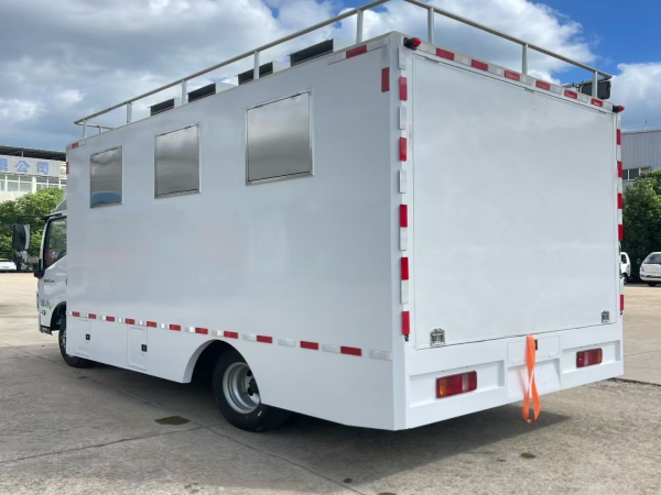 蓝牌C证可开 跃进C300农村宴席餐车 国六移动厨房办席神器